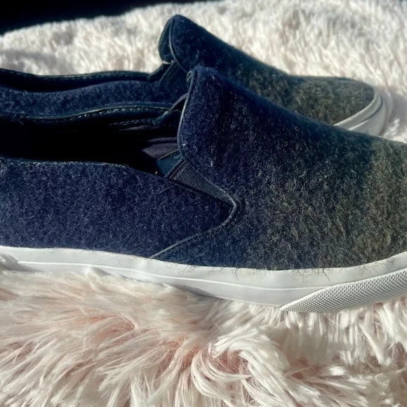 Tory Burch  Navy & Green Ombré Wool Stardust Slip On Sneaker - Picture 2 of 7